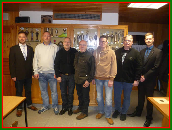 v.l. Hauptmann Christop Wiegand, Karsten Busse, Lutz Pralat, Bernd Emmerich, Sven Sander, Hartmut Hansch und Adjutant Thomas Best 